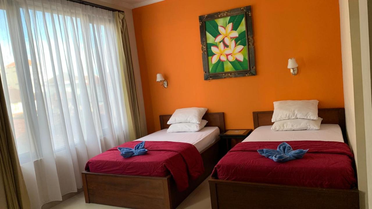 Taxa Uma Guest House Kuta  Ngoại thất bức ảnh