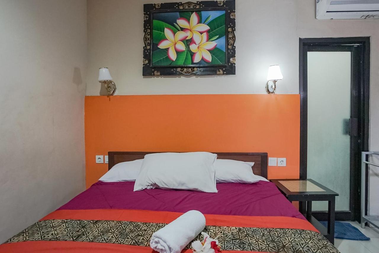 Taxa Uma Guest House Kuta  Ngoại thất bức ảnh