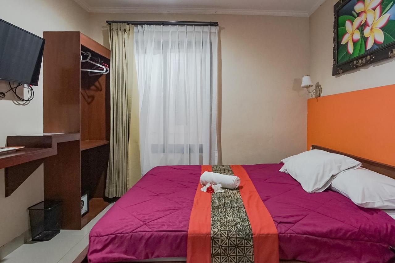 Taxa Uma Guest House Kuta  Ngoại thất bức ảnh