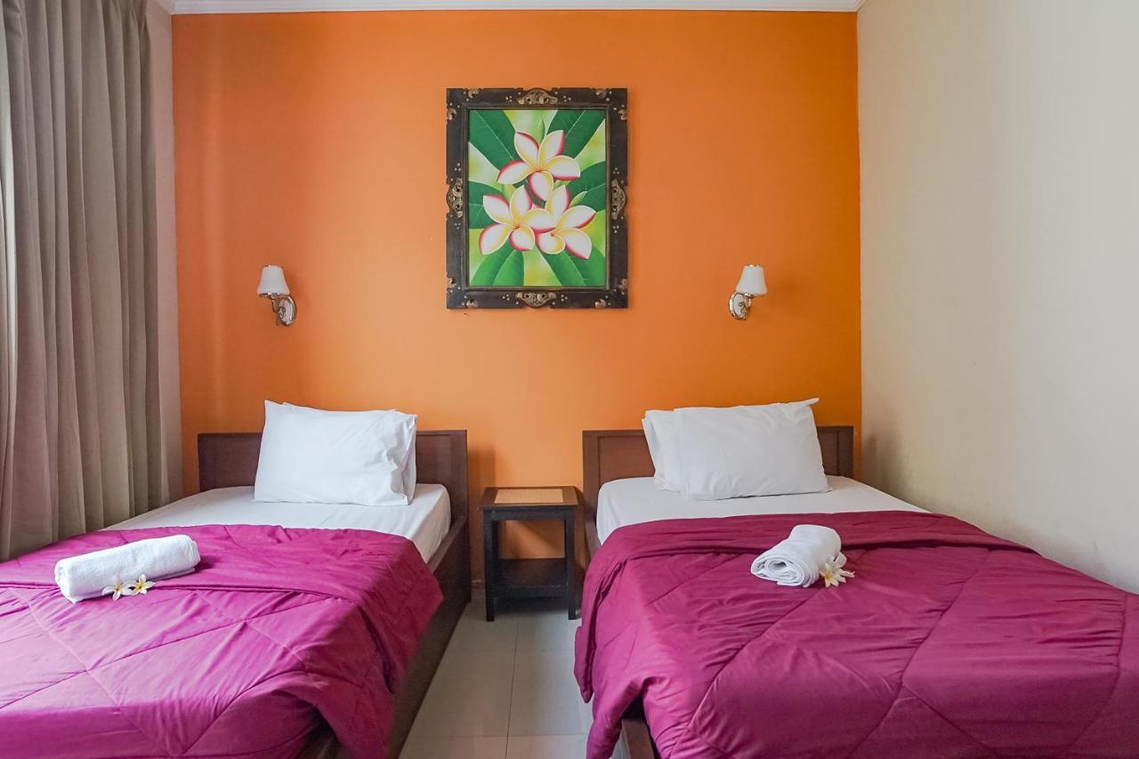 Taxa Uma Guest House Kuta  Ngoại thất bức ảnh